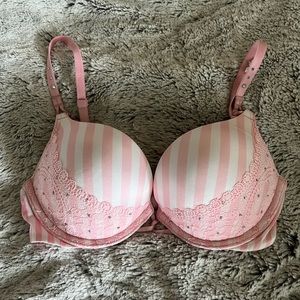 Vintage Victoria Secret Push-up Bra